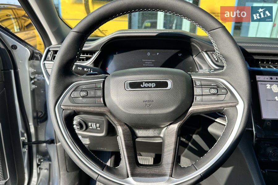 Jeep Grand Cherokee - фото 18