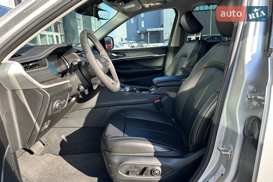 Jeep Grand Cherokee - фото 17