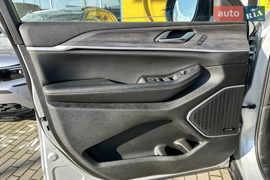 Jeep Grand Cherokee - фото 34