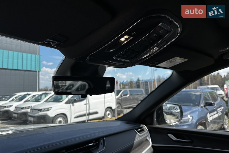 Jeep Grand Cherokee - фото 8