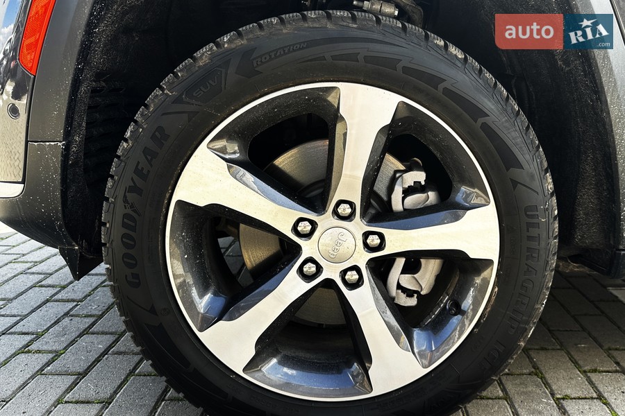 Jeep Grand Cherokee - фото 5