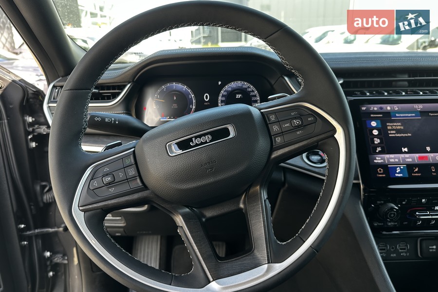 Jeep Grand Cherokee - фото 12