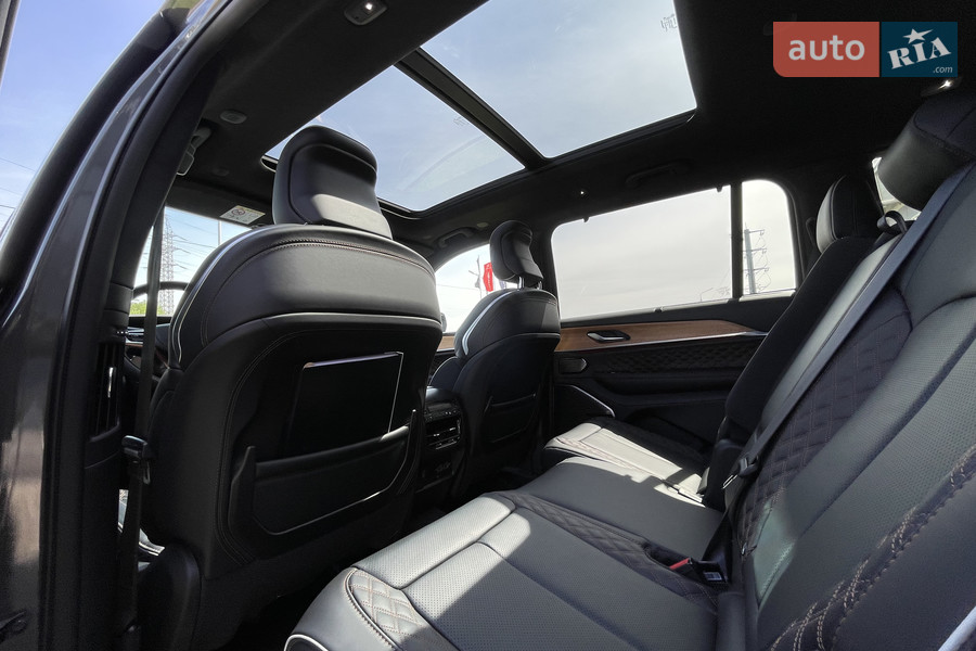 Jeep Grand Cherokee - фото 19