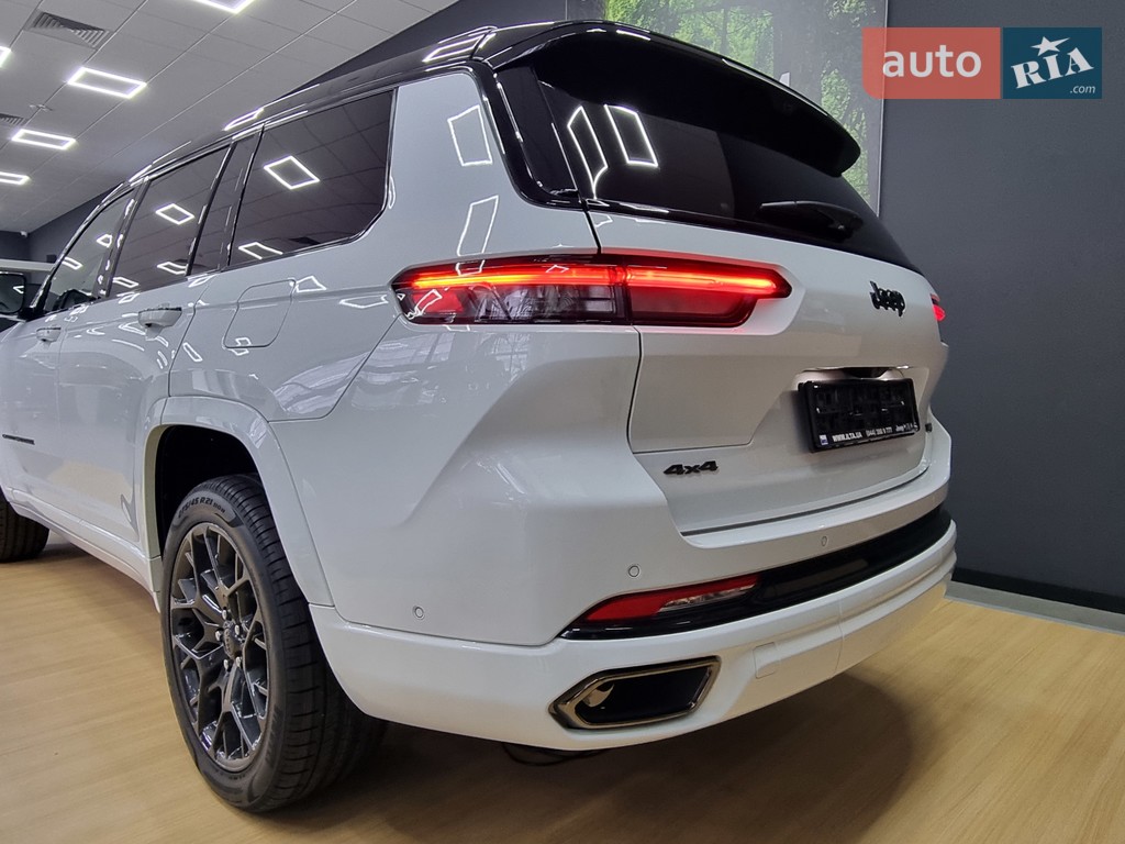 Новый Jeep Grand Cherokee Long 3.6 Pentastar AT (285 к.с.) AWD Summit  Reserve 2024 автосалона ІЛТА - фото 1