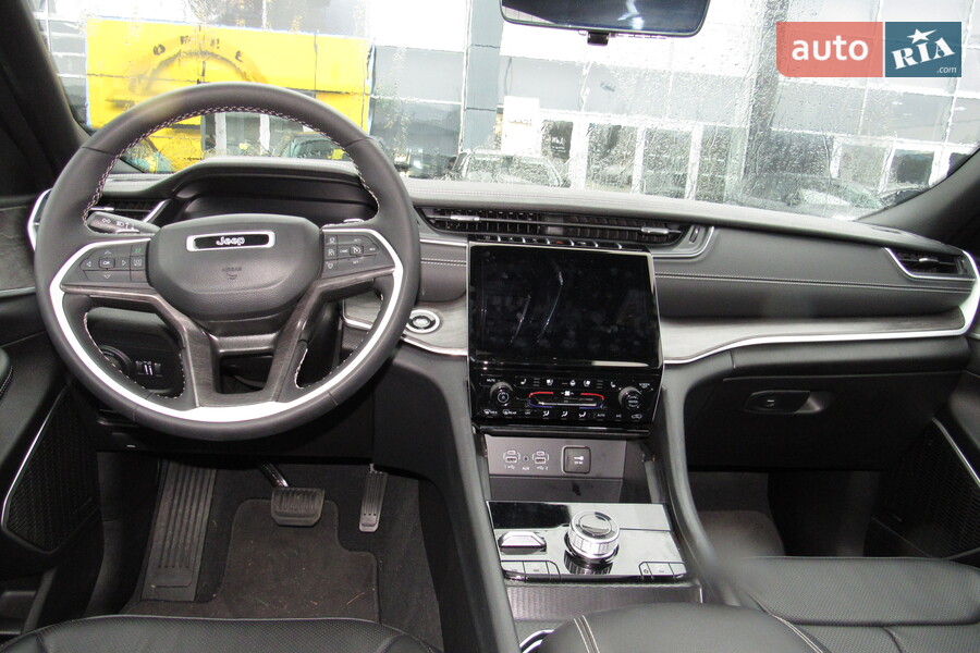 Jeep Grand Cherokee - фото 11