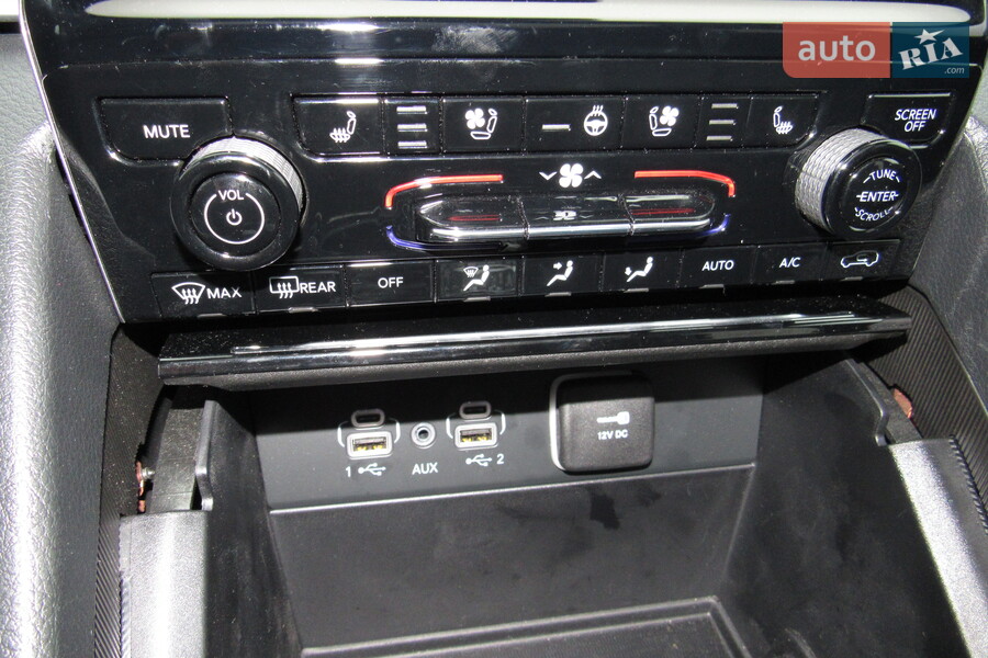 Jeep Grand Cherokee - фото 19