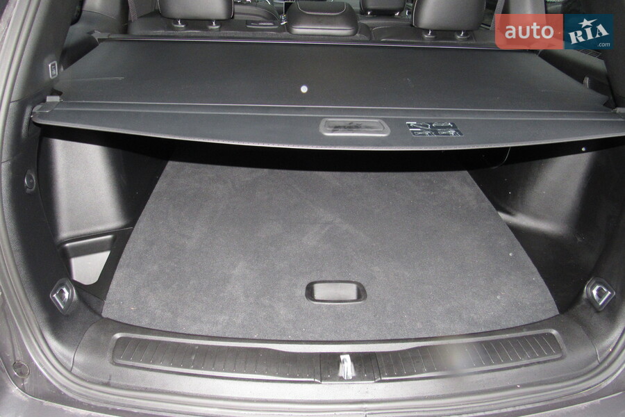 Jeep Grand Cherokee - фото 18