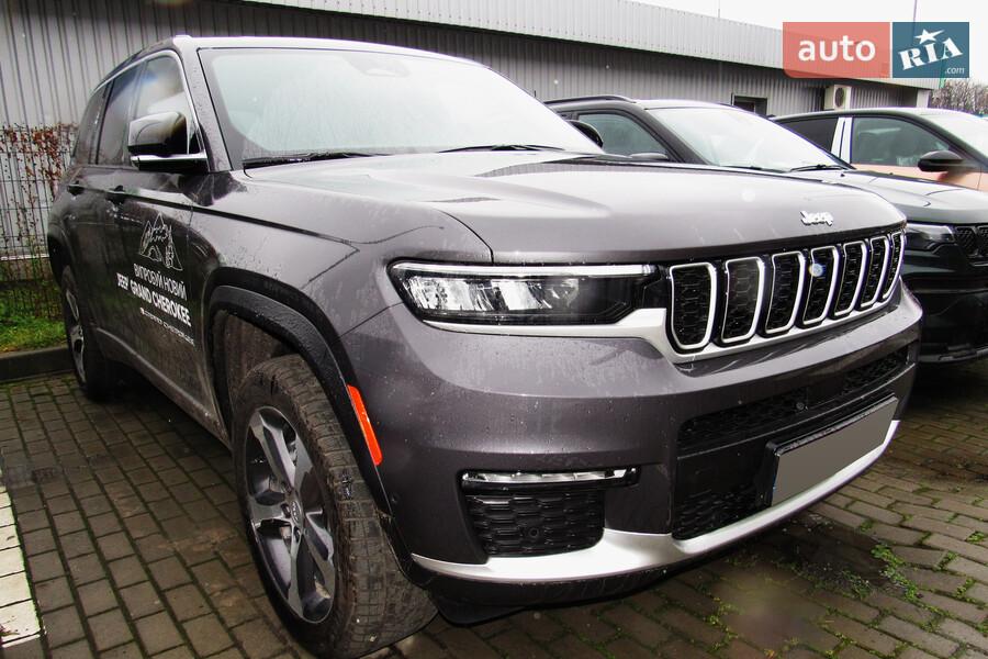Jeep Grand Cherokee - фото 3