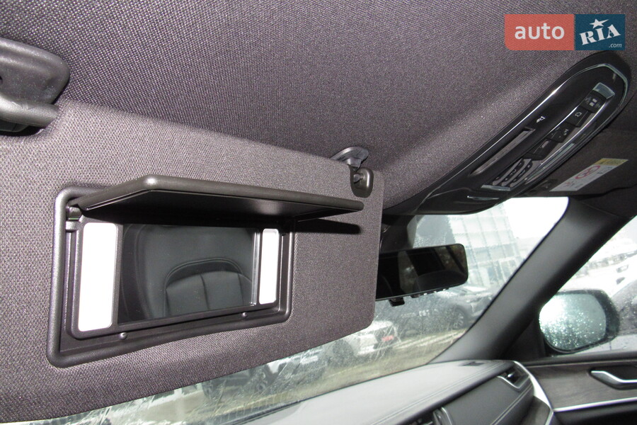 Jeep Grand Cherokee - фото 25