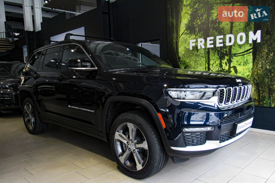 Jeep Grand Cherokee - фото 2