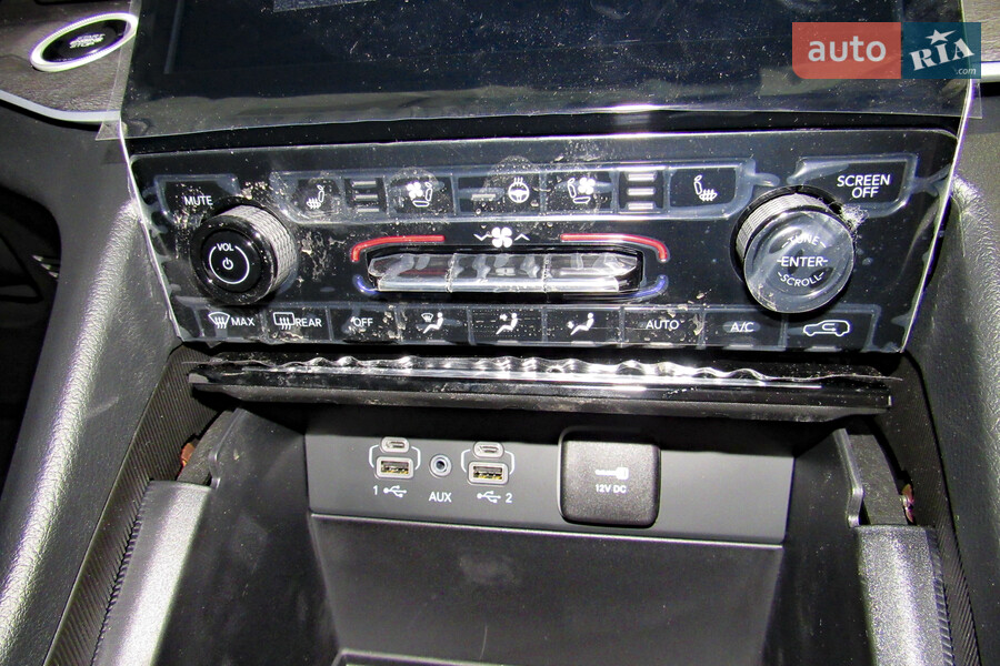 Jeep Grand Cherokee - фото 13