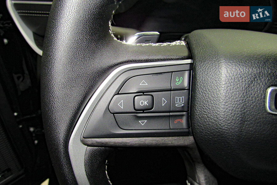 Jeep Grand Cherokee - фото 17