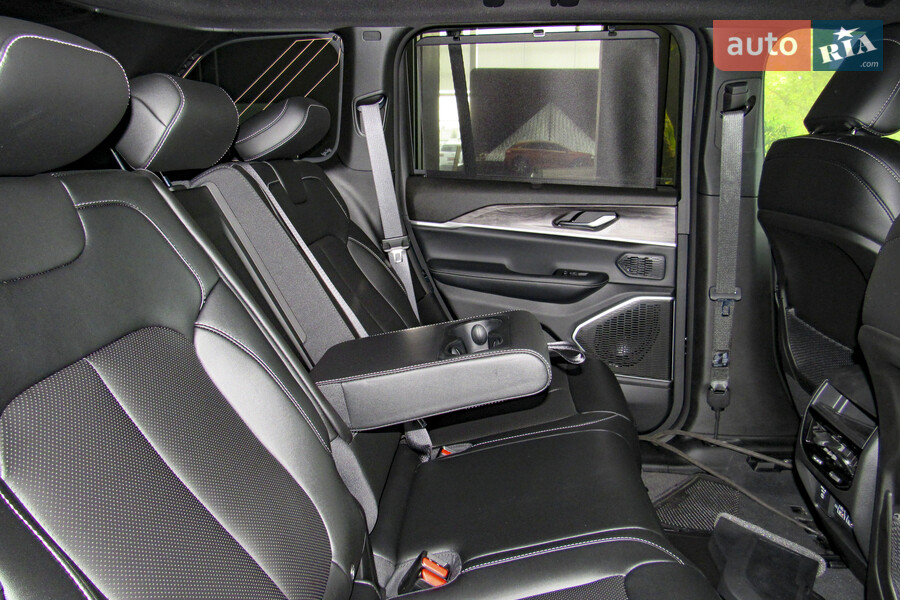 Jeep Grand Cherokee - фото 18