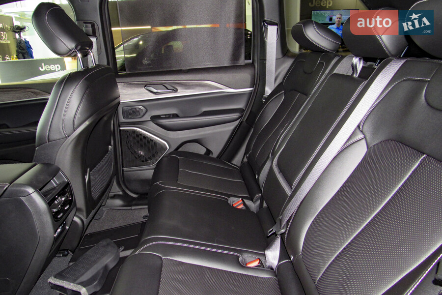 Jeep Grand Cherokee - фото 19