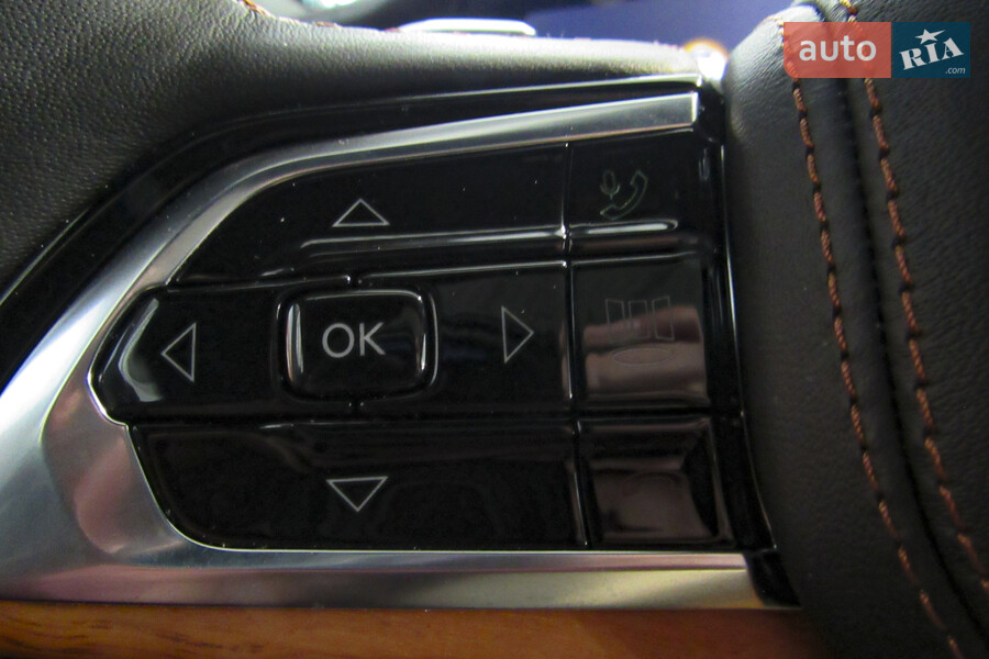 Jeep Grand Cherokee - фото 10