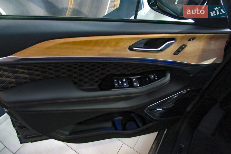 Jeep Grand Cherokee - фото 11