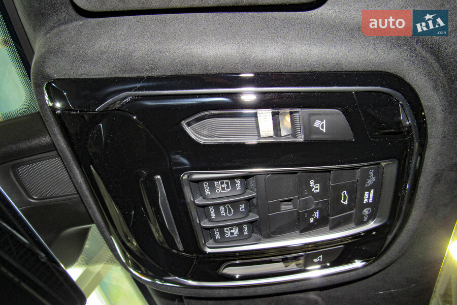 Jeep Grand Cherokee - фото 20