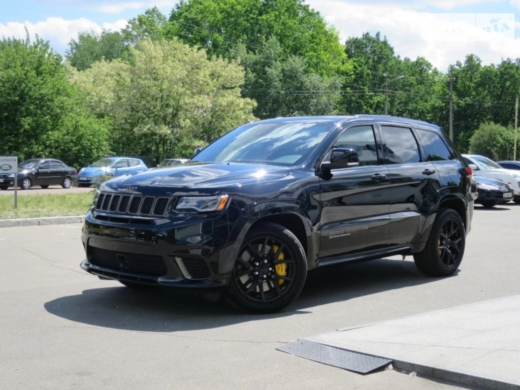 Jeep Grand Cherokee Base