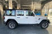 Jeep Wrangler Sahara