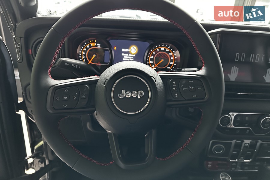 Jeep Wrangler - фото 18