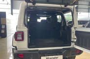 Jeep Wrangler - фото 18