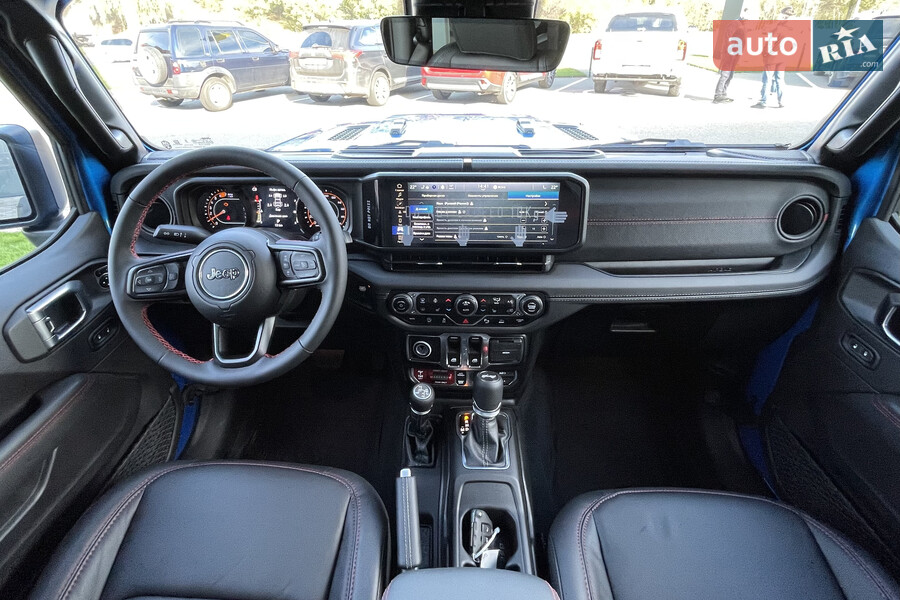 Jeep Wrangler - фото 18