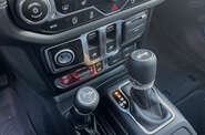 Jeep Wrangler - фото 19