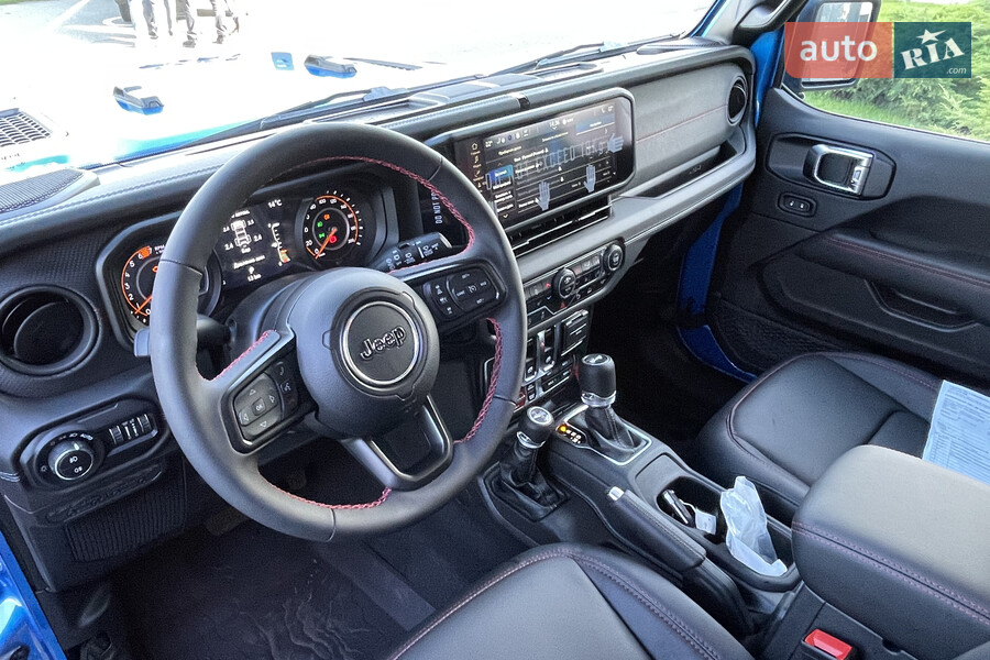 Jeep Wrangler - фото 20