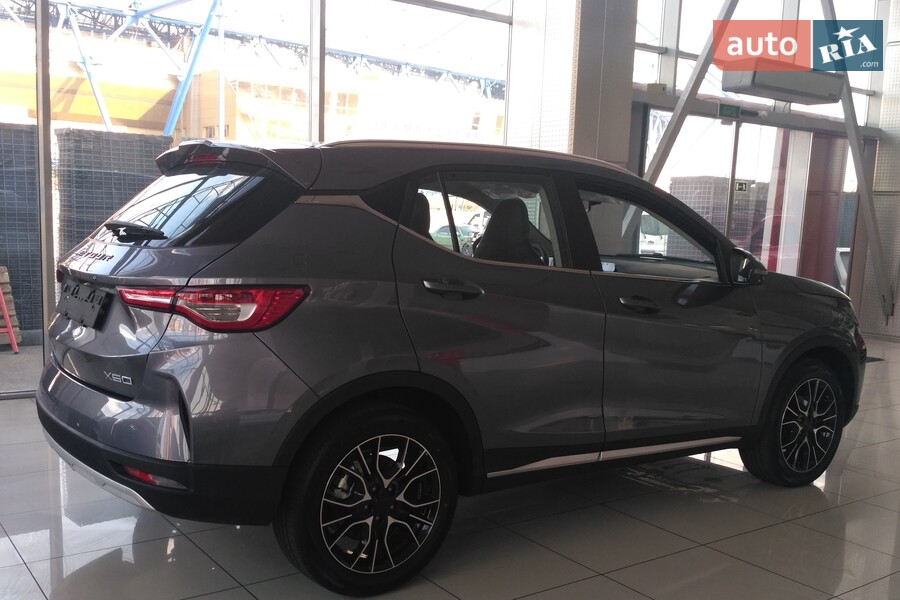 Jetour X50 - фото 6