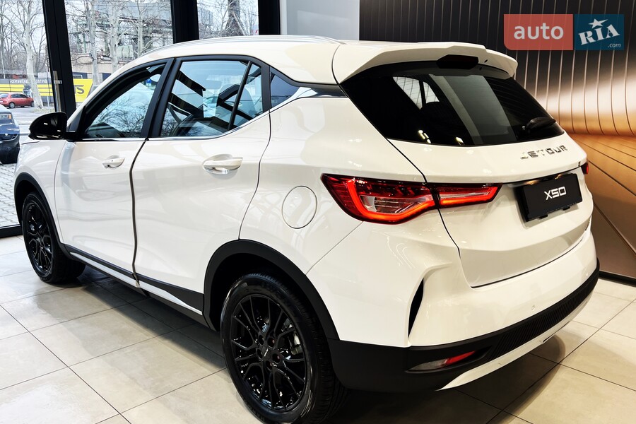 Jetour X50 - фото 6