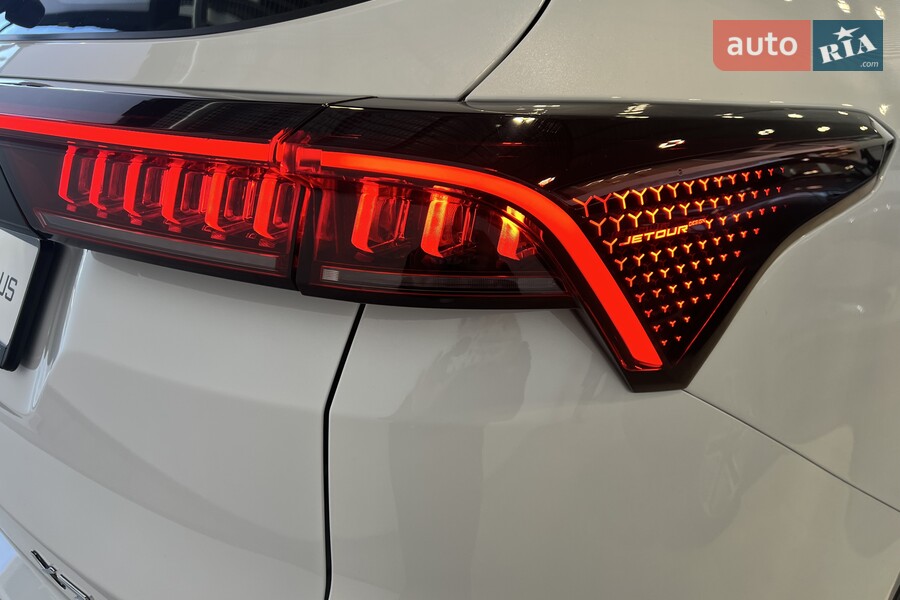 Jetour X70 Plus - фото 9