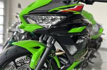 Kawasaki Ninja Base