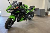 Kawasaki Ninja Base