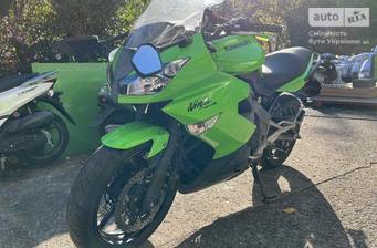 Kawasaki Ninja 2016 Base