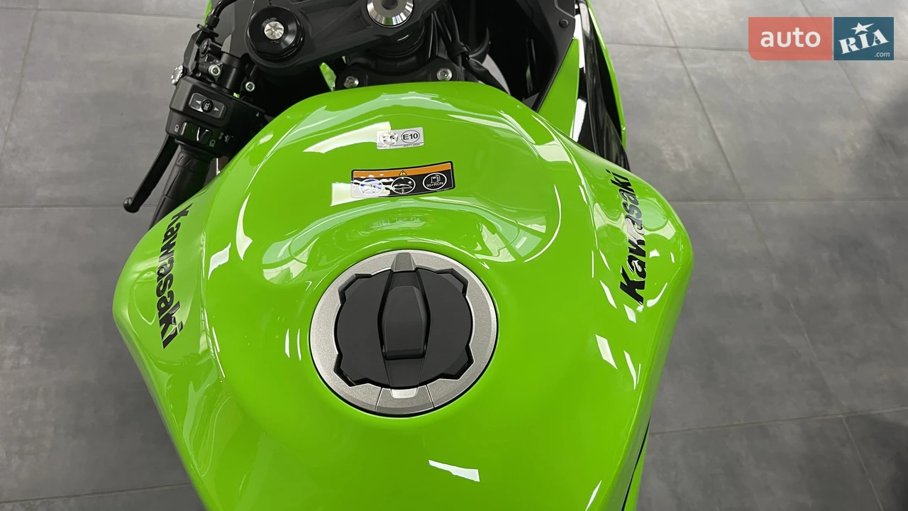 AUTO.RIA – Нове Кавасакі Нінзя (Kawasaki Ninja), ZX-6R Base 2026 р