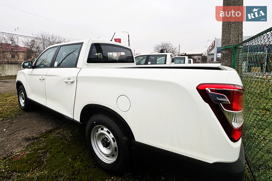 KG Mobility Grand Musso - фото 5