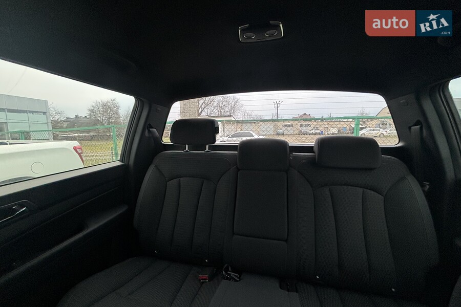 KG Mobility Grand Musso - фото 11