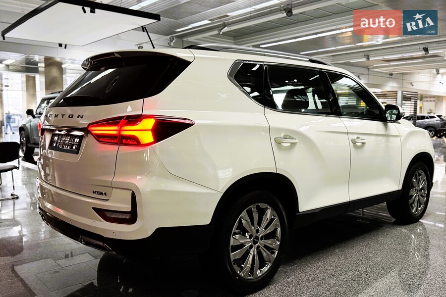 KG Mobility Rexton - фото 10