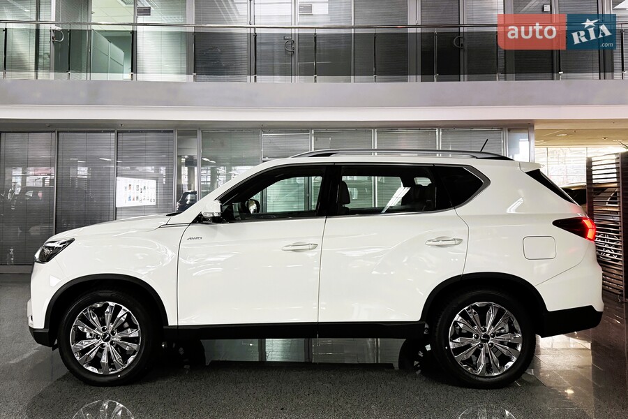 KG Mobility Rexton - фото 6