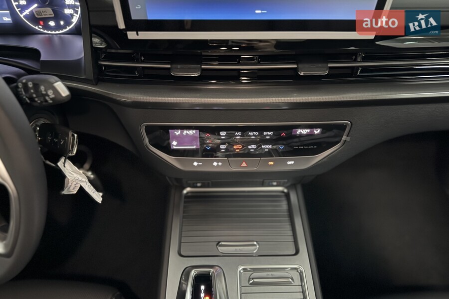 KG Mobility Rexton - фото 10