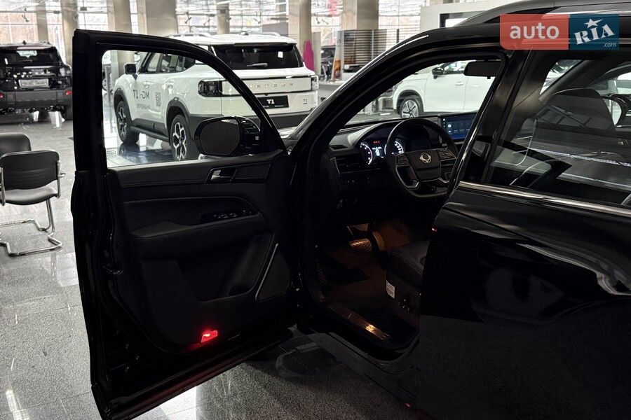 KG Mobility Rexton - фото 12