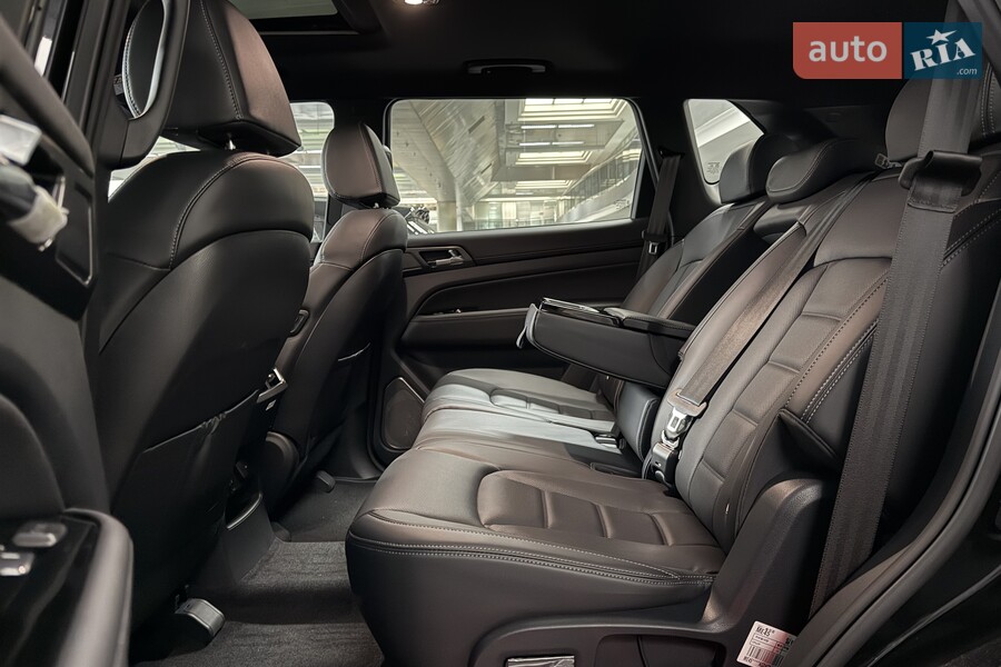 KG Mobility Rexton - фото 18