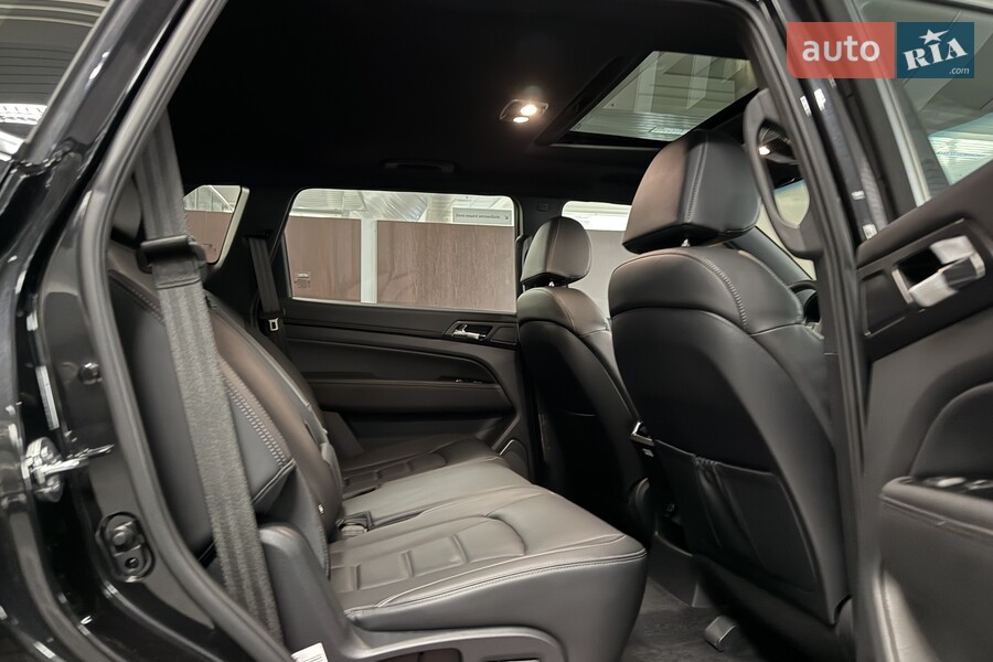 KG Mobility Rexton - фото 27