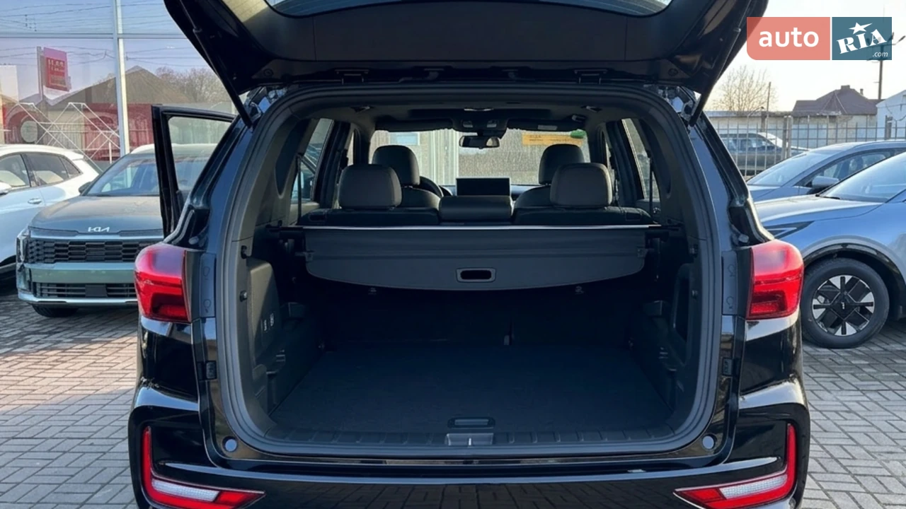 KG Mobility-8