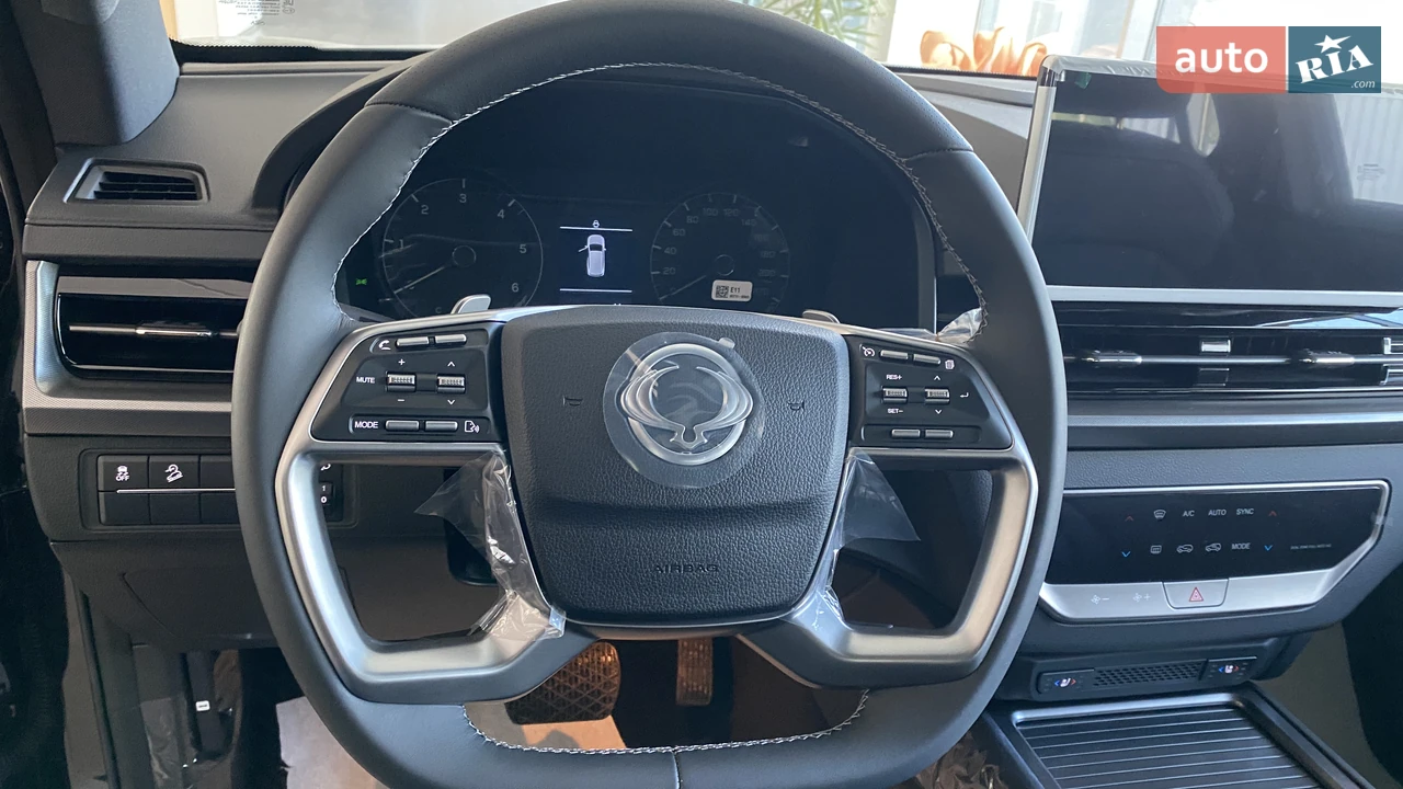 KG Mobility-13