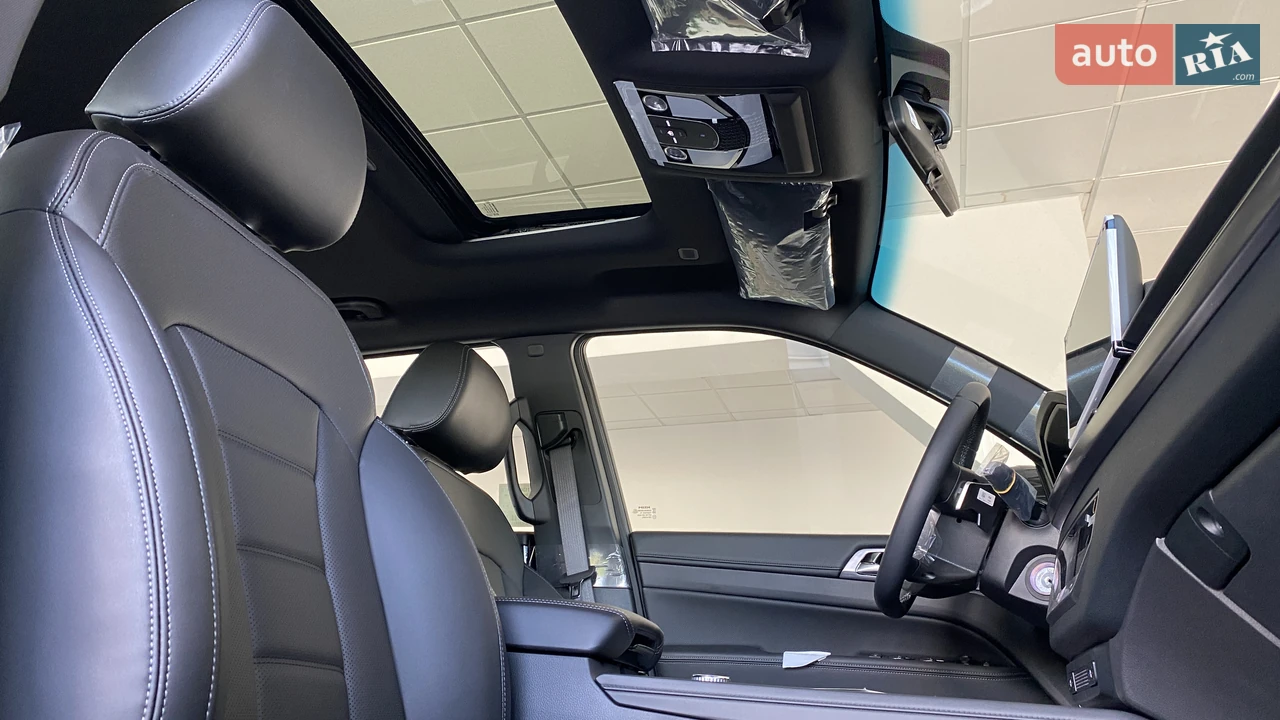 KG Mobility-1