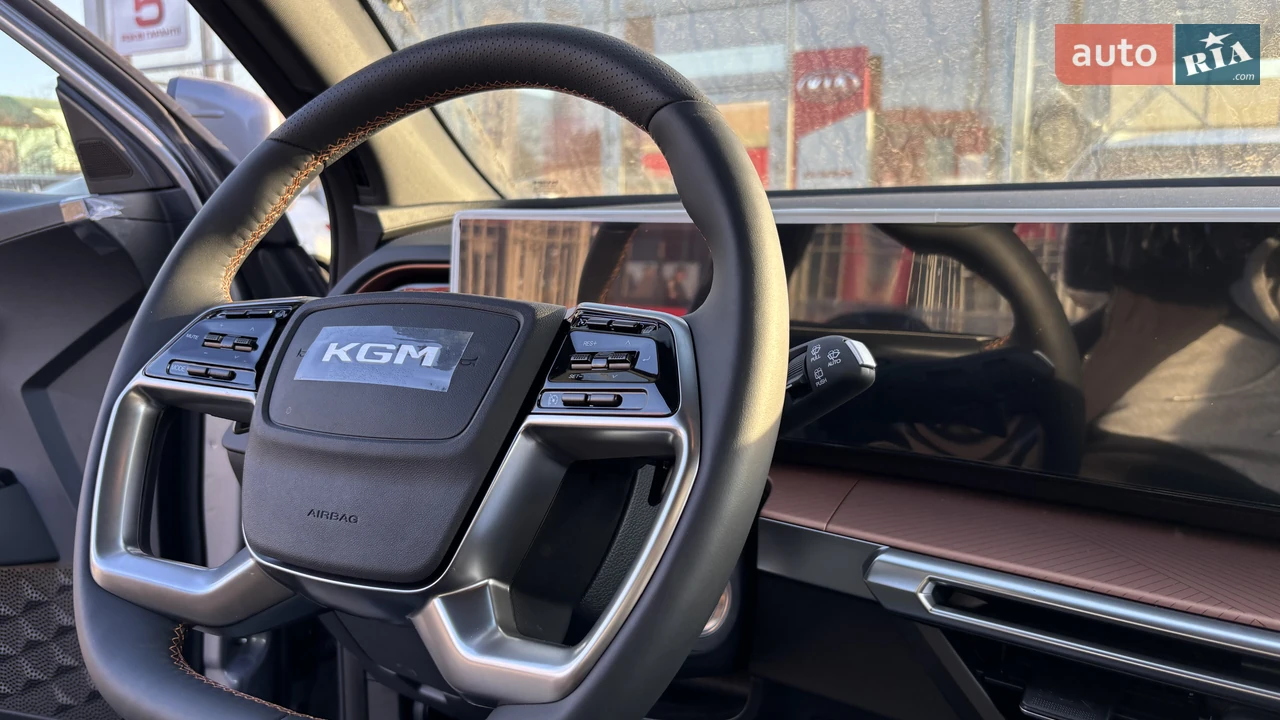 KG Mobility-9
