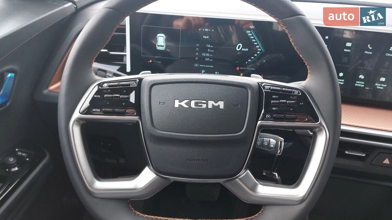 KG Mobility-11