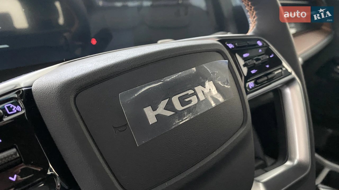 KG Mobility-15