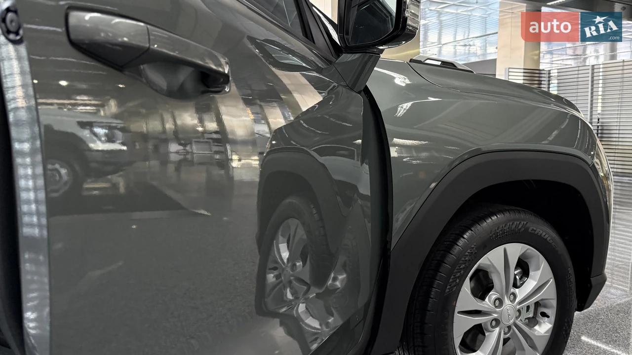 KG Mobility-11